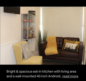 Charming 3-Bed House in Slough